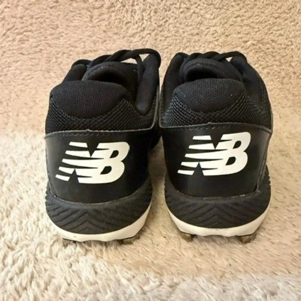 New Balance Fuse v1 Womens 5.5 D Wide Metal Softball Cleats Black White SMFUSEK1